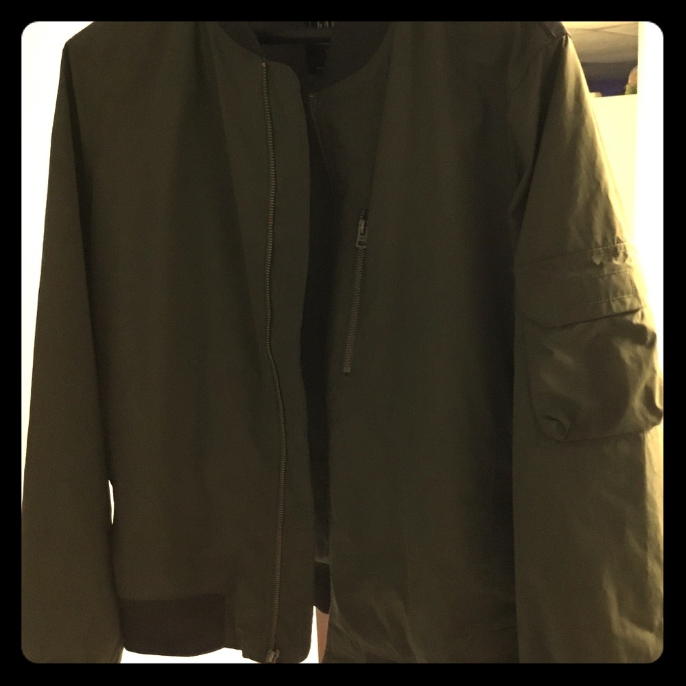 Gap bomber coat